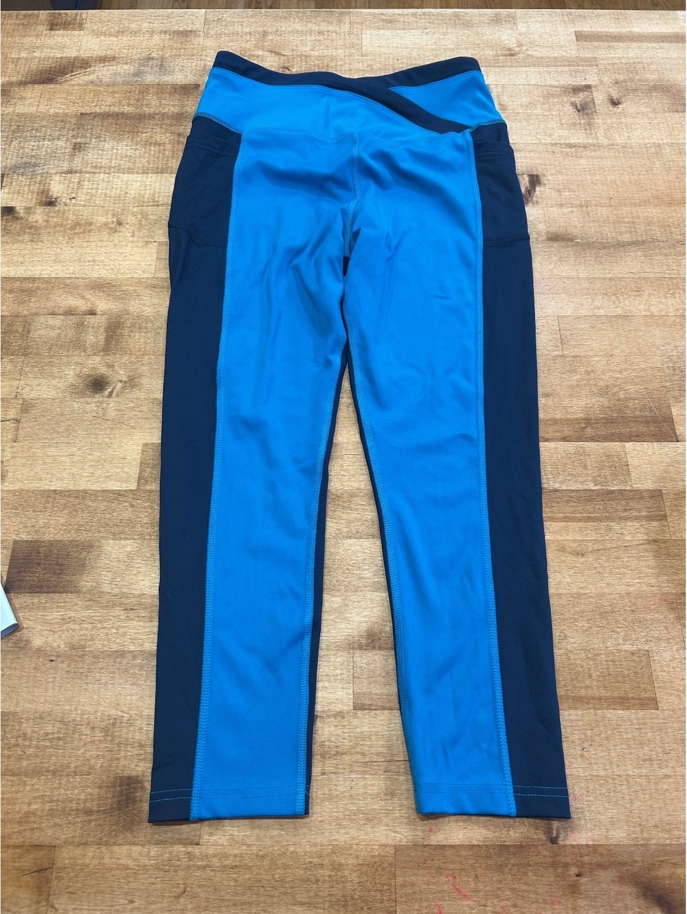 AVIA Women's Medium Blue and Black Athletic Leggings
